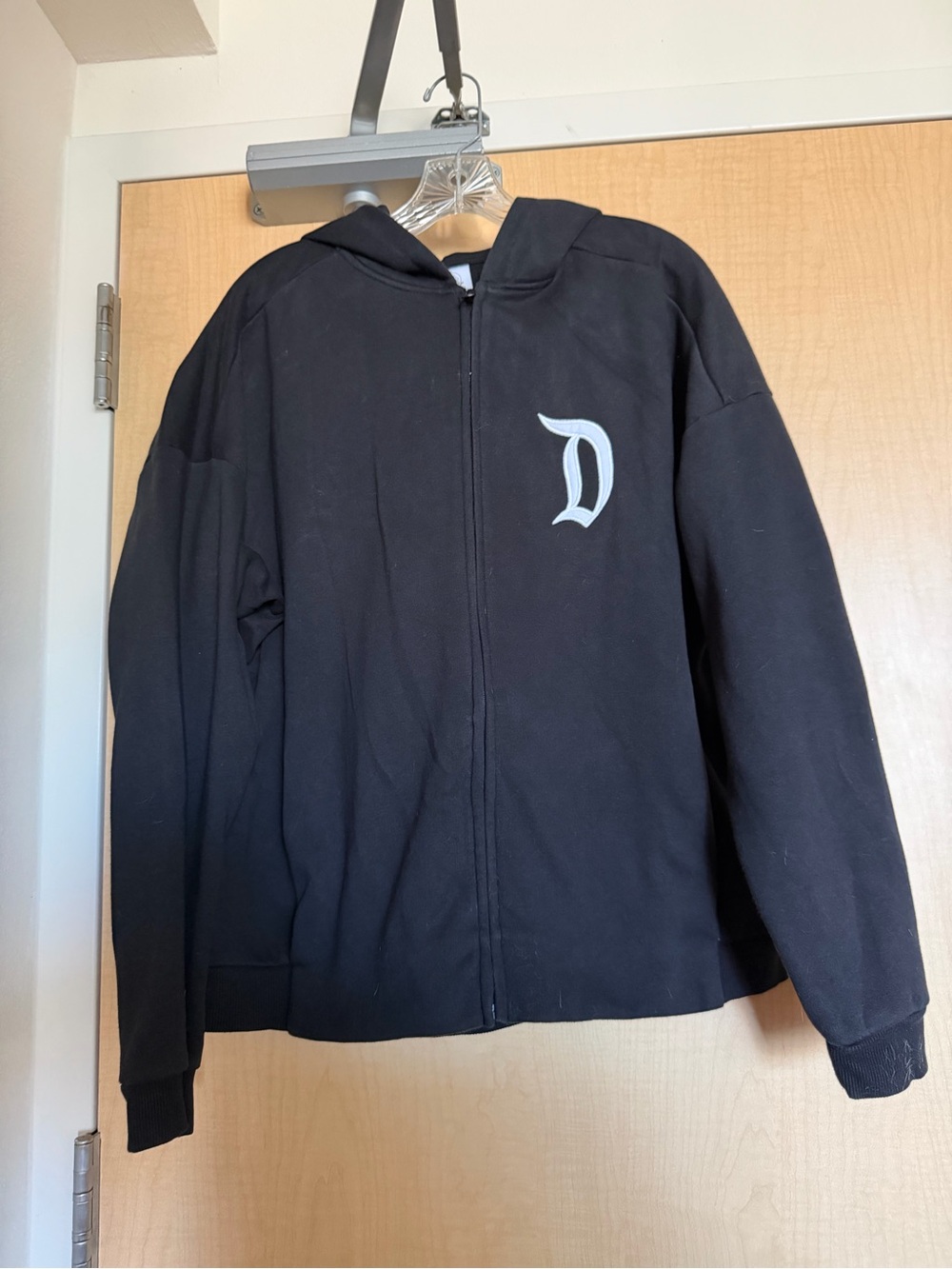 Black Disneyland Logo Hooded Zip Up Jacket size Medium